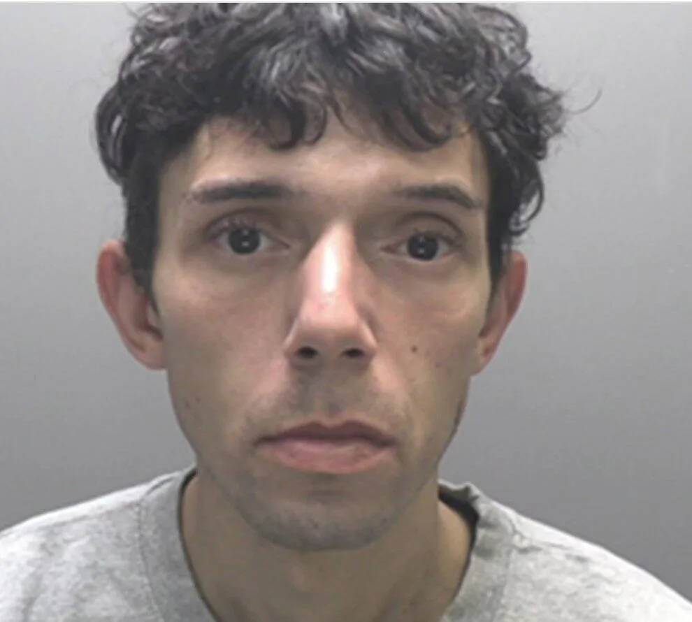 Knife-Wielding Thug Jailed Nearly Five Years for Terrifying Octagon Mall Staff in Wales