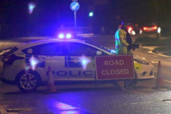Blaze on Botley Road: Two Range Rovers Torched in Burridge, Police Hunt Motorbike Suspect