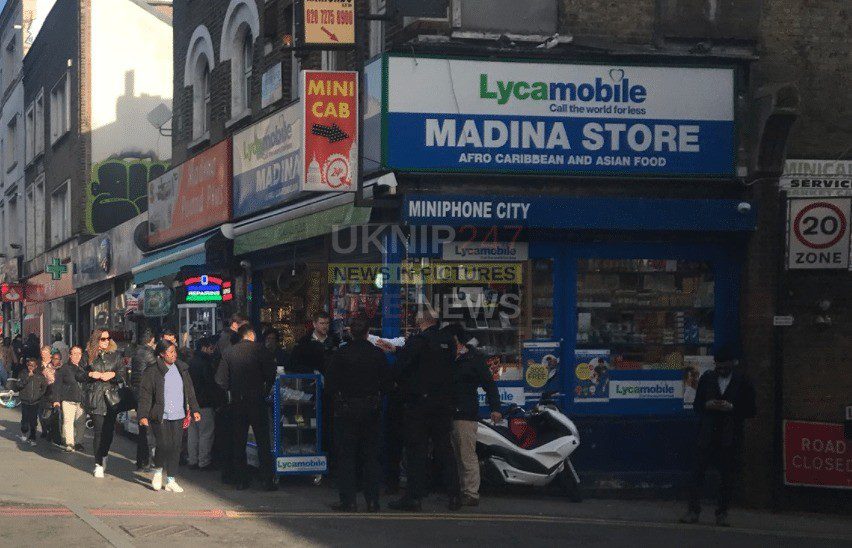 Teenage armed Robber arrested by Armed Police in Dalston after Mobile Phone Theft