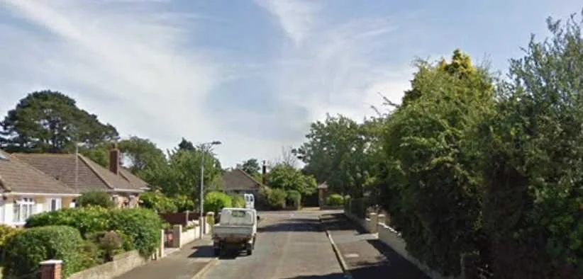 Hooded Burglars Flee After Homeowner’s Daring Chase in Sandown Break-In Attempt