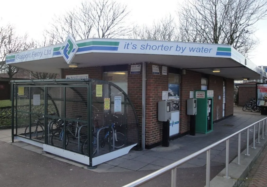 Teen Attacked and Bike Stolen Near Gosport Ferry – Police Hunt Witnesses and Dashcam Footage