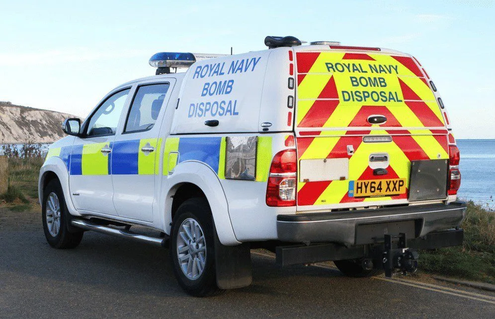 Unexploded Bomb Washes Up on Totland Beach, Portsmouth Bomb Squad Rush to West Wight