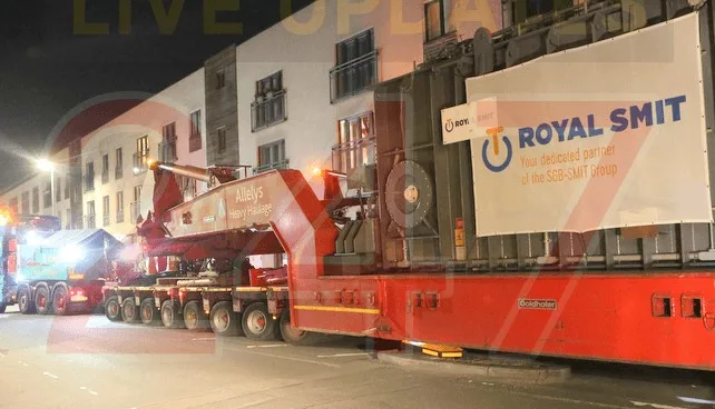 Monster 57m, 200-Tonne Lorry Closes London Roads Despite Police Escort During Transformer Transport
