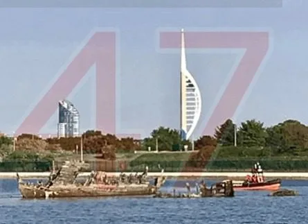 Hillhead Coastguard Rescue Four Children Stranded by Rising Tide on Derelict Boat in Gosport
