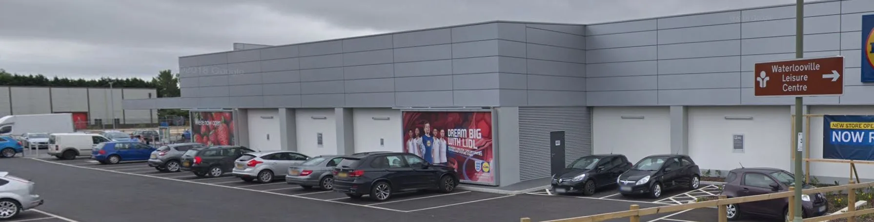 Brutal Lidl Assault: Security Guard Unconscious After Shoplifting Fight in Waterlooville – Police Hunt Three Suspects