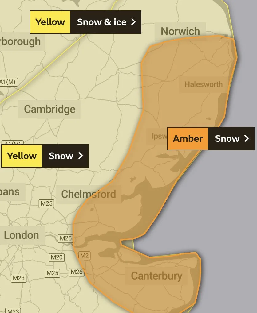Amber Warning: Heavy Snow to Paralyse UK Travel and Cut Power This Weekend