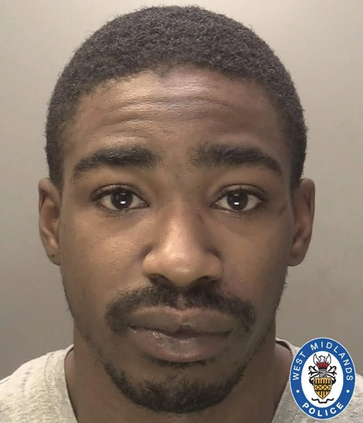 Quick-Thinking PCSOs Capture London Knifeman Just 20 Minutes After Brutal Stabbing