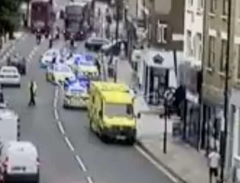 Moped Chase on Fulham Palace Road Ends in Arrest After Dramatic Police Tackle