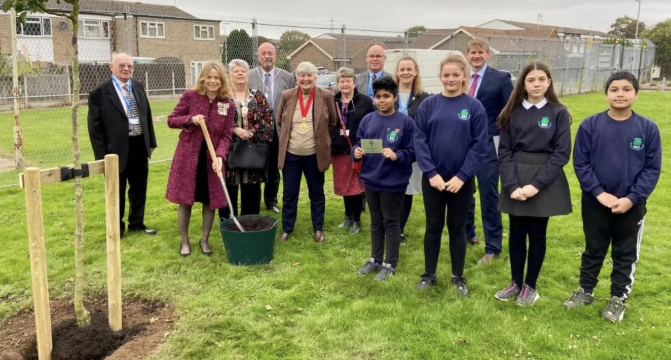 Kent School Celebrates Queen’s Platinum Jubilee with Rare Green Canopy Tree Planting Ceremony