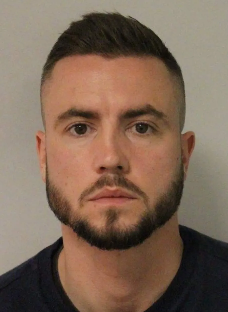 Ex-Met Cops Jailed for Sick Crime Scene Selfies at Sisters’ Murder Scene