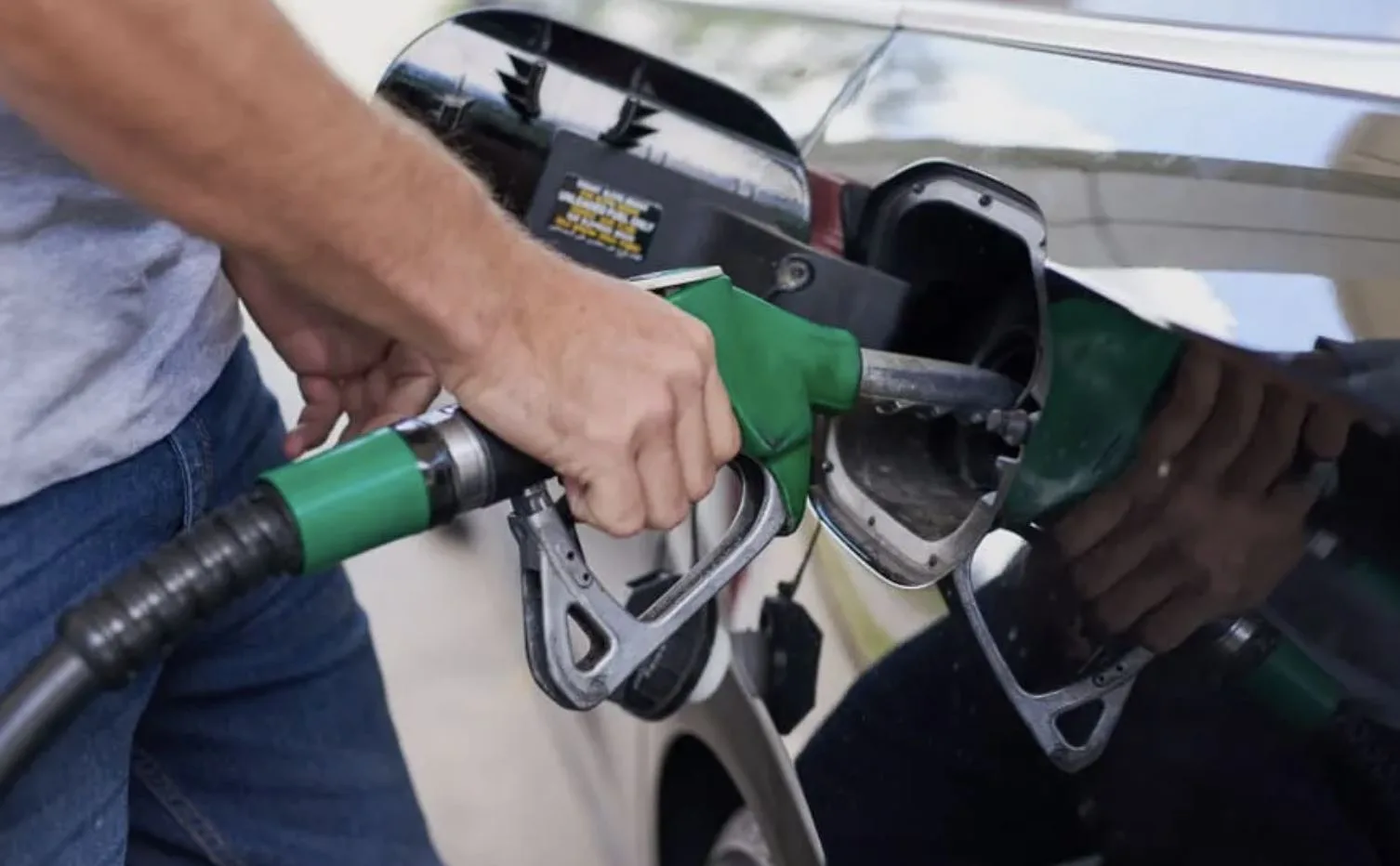 New Pay at Pump Rules: Up to £100 Held on Your Card at Petrol Stations – What You Need to Know