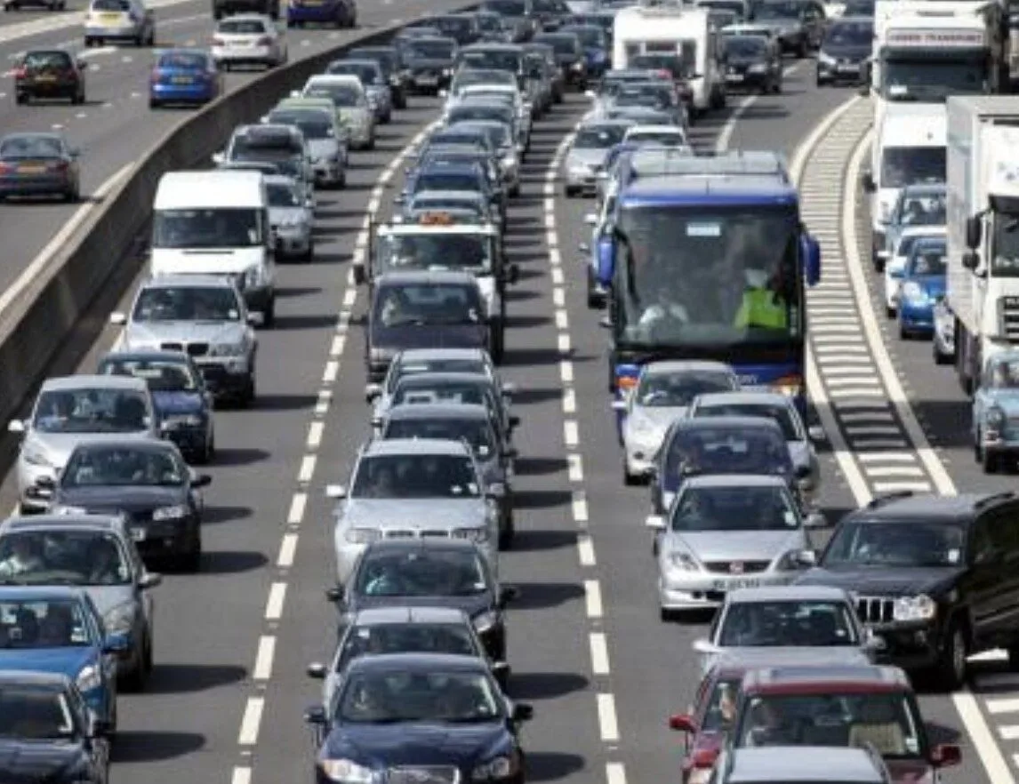 M27 Eastbound CLOSED After Two-Lorry Smash at J5 – Major Delays and Diversions in Place