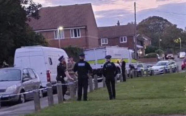 Bomb Squad Storms Margate Flat: Four Streets Evacuated, One Arrested in Explosive Probe