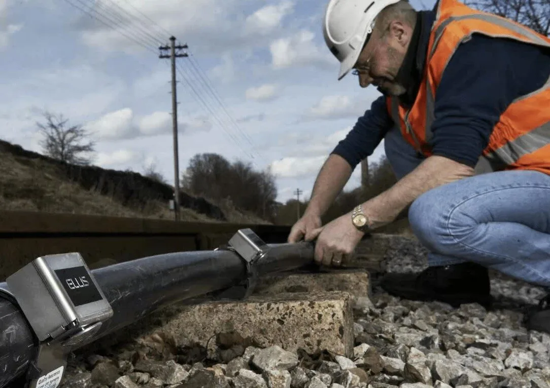 Dawn Cable Heist Sparks Shenfield Rail Chaos: Lines Blocked, Free Travel Launched