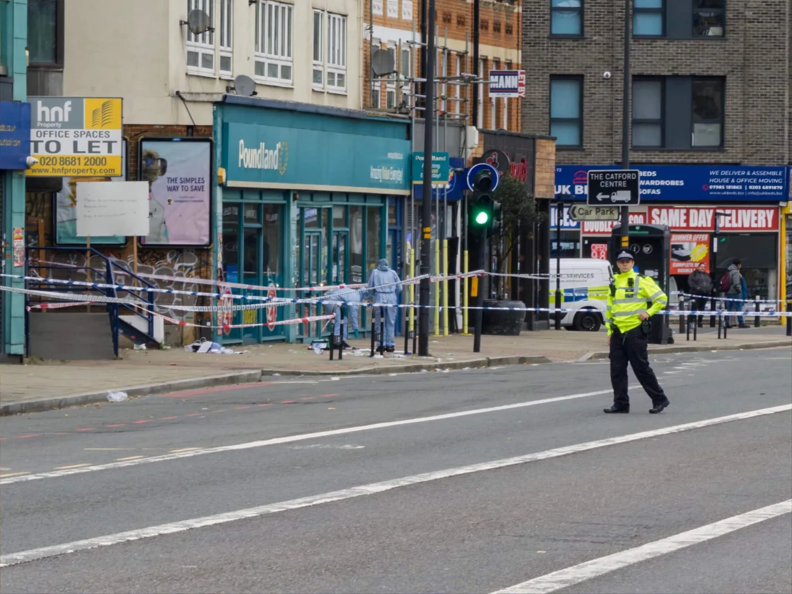 Lewisham Murder Probe Underway After Young Man Fatally Stabbed at 3am
