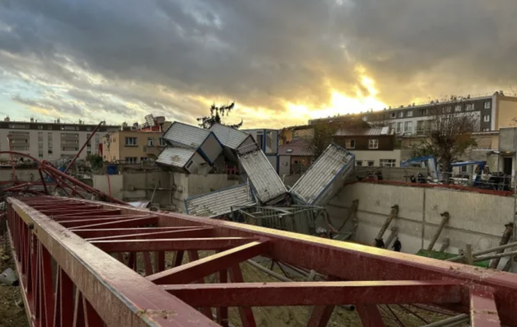 Apocalyptic Tornado Wrecks Ermont