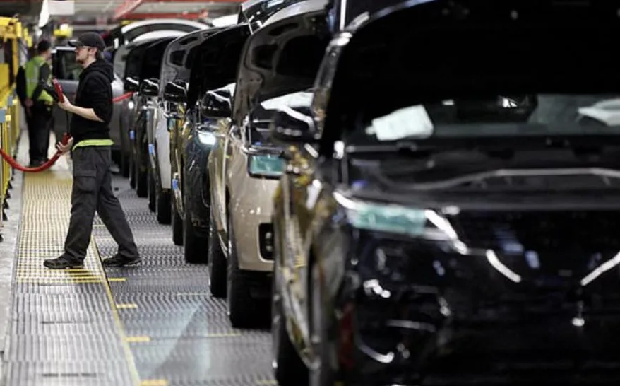 Jaguar Land Rover Hit by UK’s Biggest Cyberattack, £1.9bn Loss and Global Production Freeze