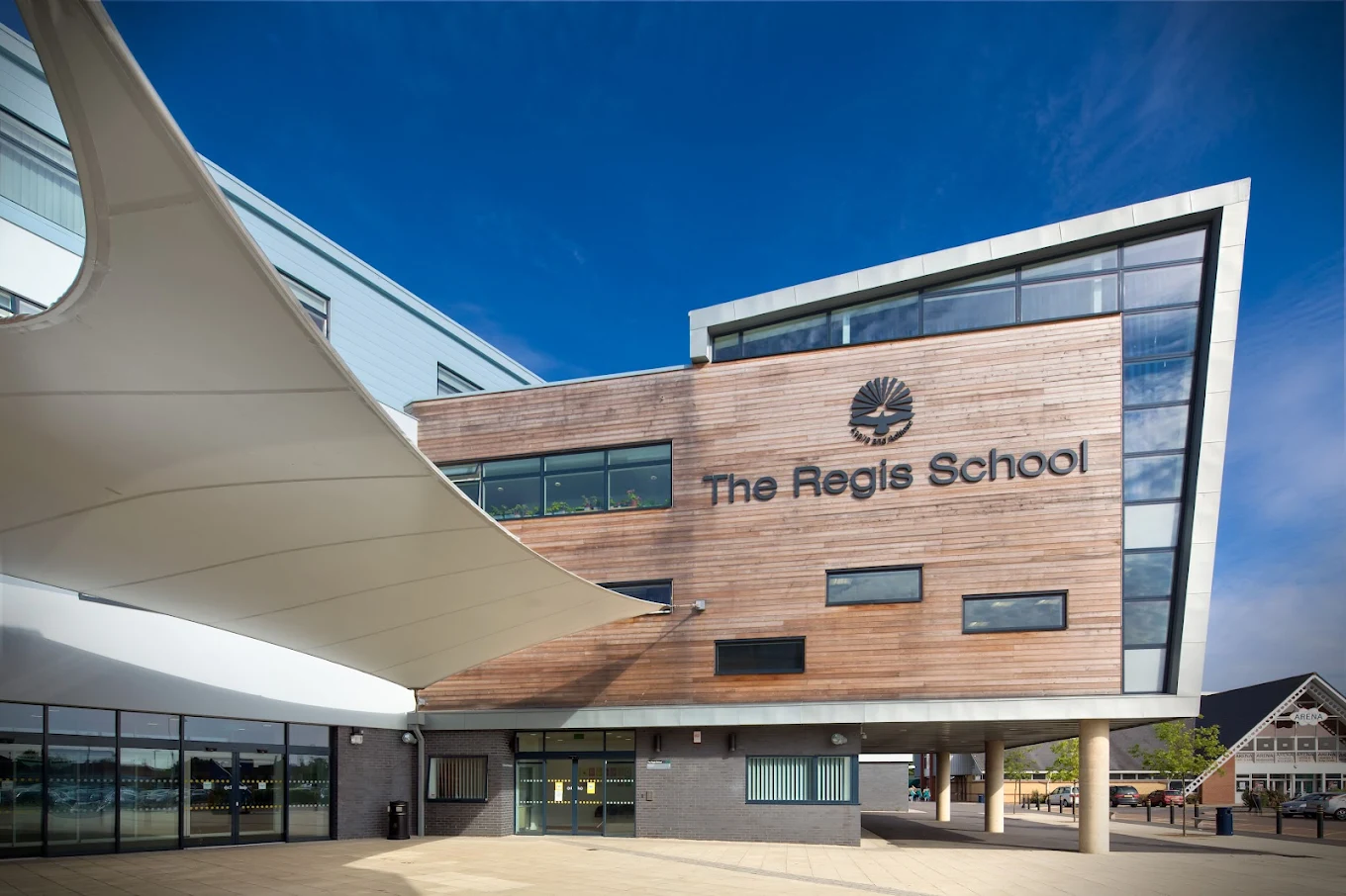 Gun Scare in Bognor Regis Forces School Lockdown as Armed Police Hunt Suspect