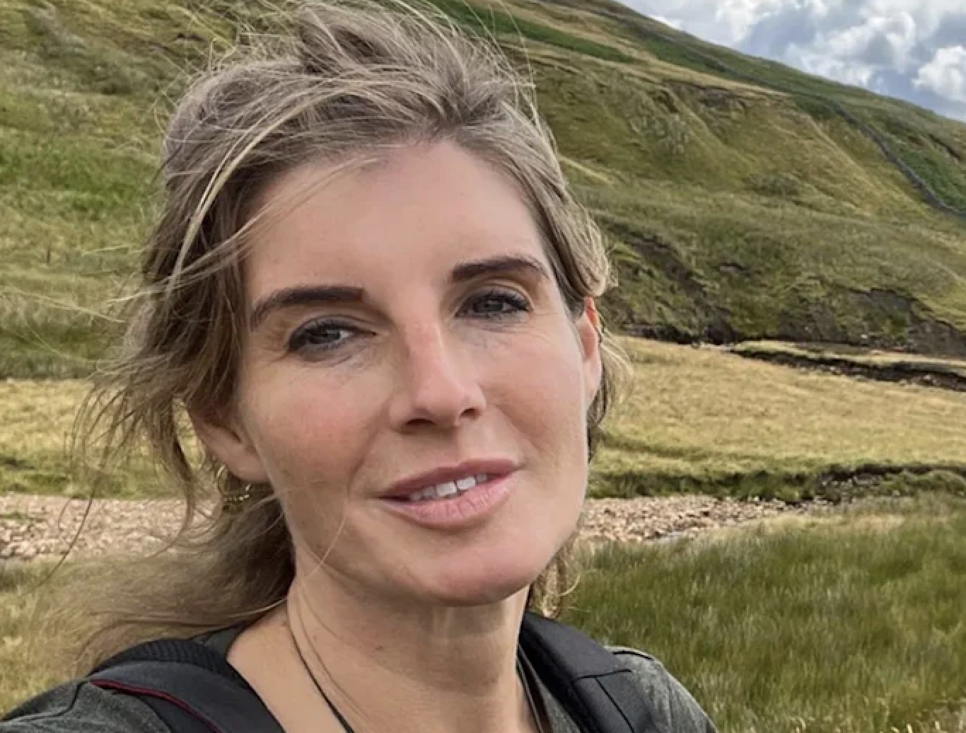 Amanda Owen Brings Christmas Cheer with New Children’s Book