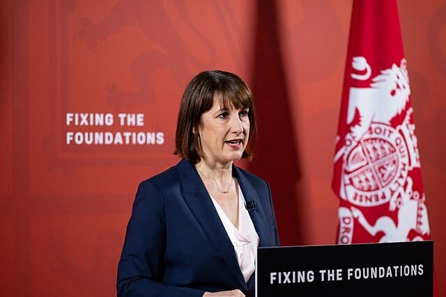 Rachel Reeves Considers Income Tax Hike in Budget U-Turn