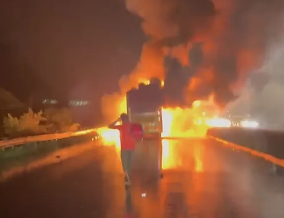 Deadly Blaze as Motorcycle Crashes into Luxury Bus Near Hyderabad – 25 Burnt Alive