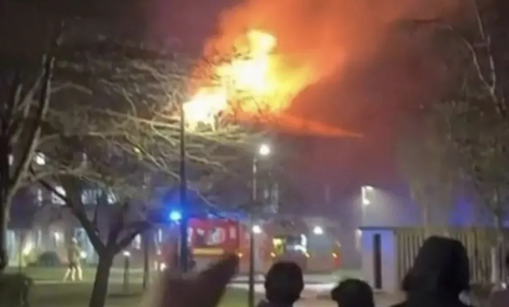 Blaze Erupts at University of Warwick Student Halls as Eight Fire Crews Battle Inferno