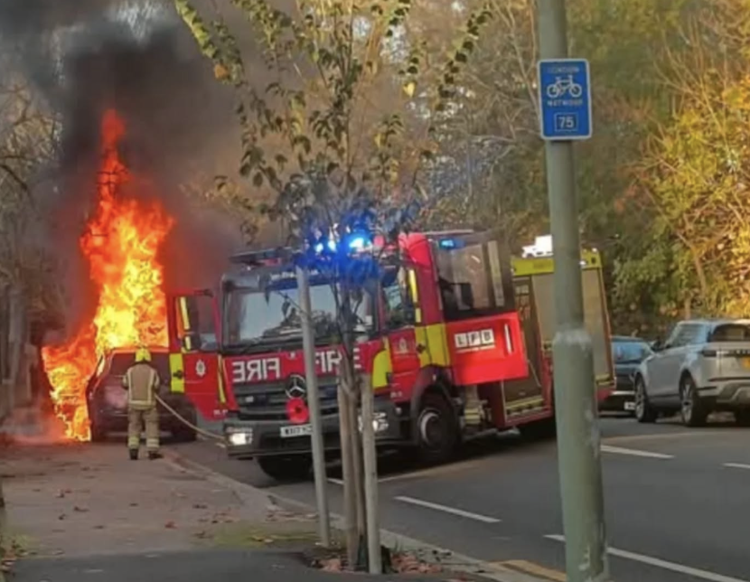 Blazing Car Sparks Bromley Rush Hour Chaos – Firefighters Douse Flames in 30 Mins