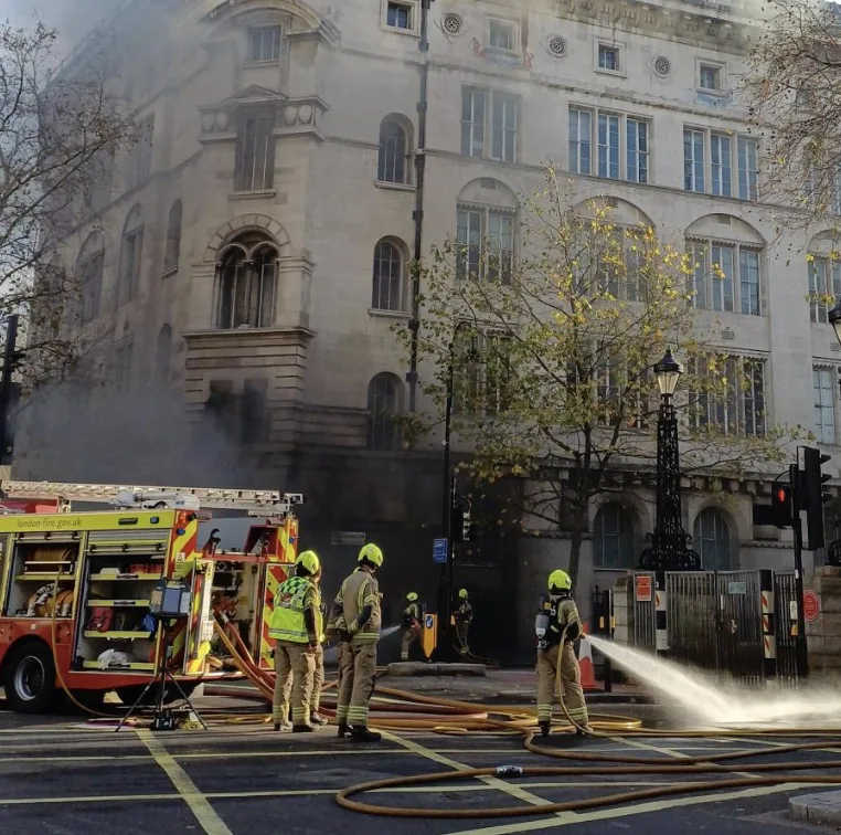 Inferno Under Holborn Tube Halts Central Line: London Fire Brigade Battles Massive Underground Blaze