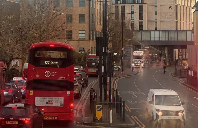 Fatality Halts DLR for Hours Near Poplar Station – Major Disruptions and Police Probe Underway