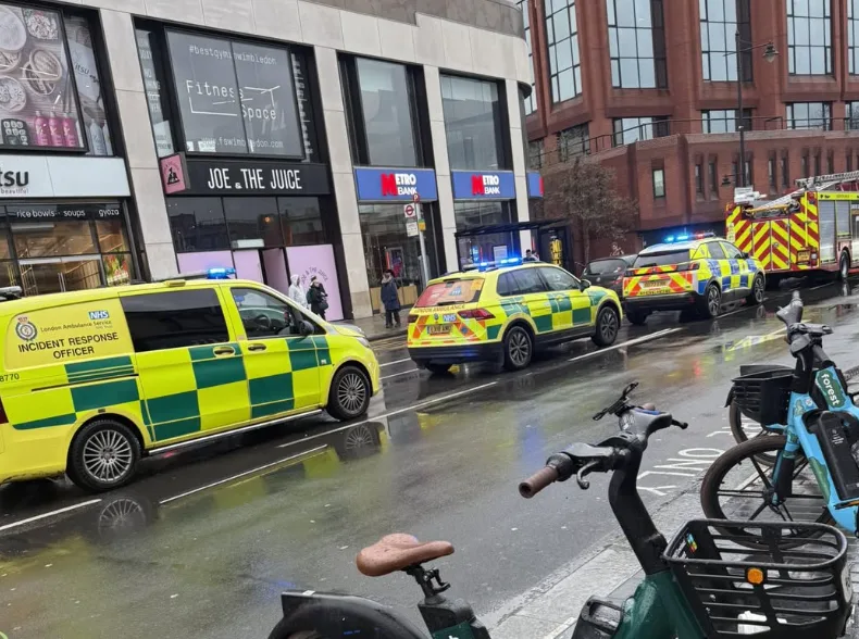 Man Dies on Track at Wimbledon Station Halts Thameslink and South Western Rail Services
