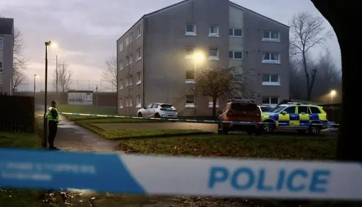 Armed Police Storm Glasgow Street: Homes Evacuated and Man Arrested in Summerston Stand-Off