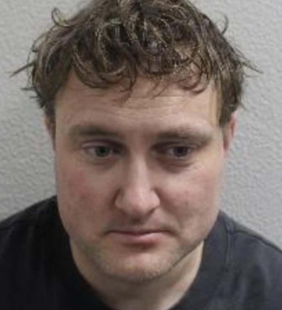 Man Jailed After Sneaking Into Kensington Palace Twice Before Christmas