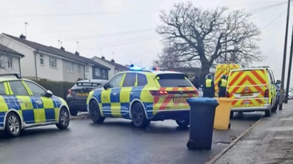 Armed Police Storm Loughton Home in Tense Stand-Off, Man Arrested for Offensive Weapon