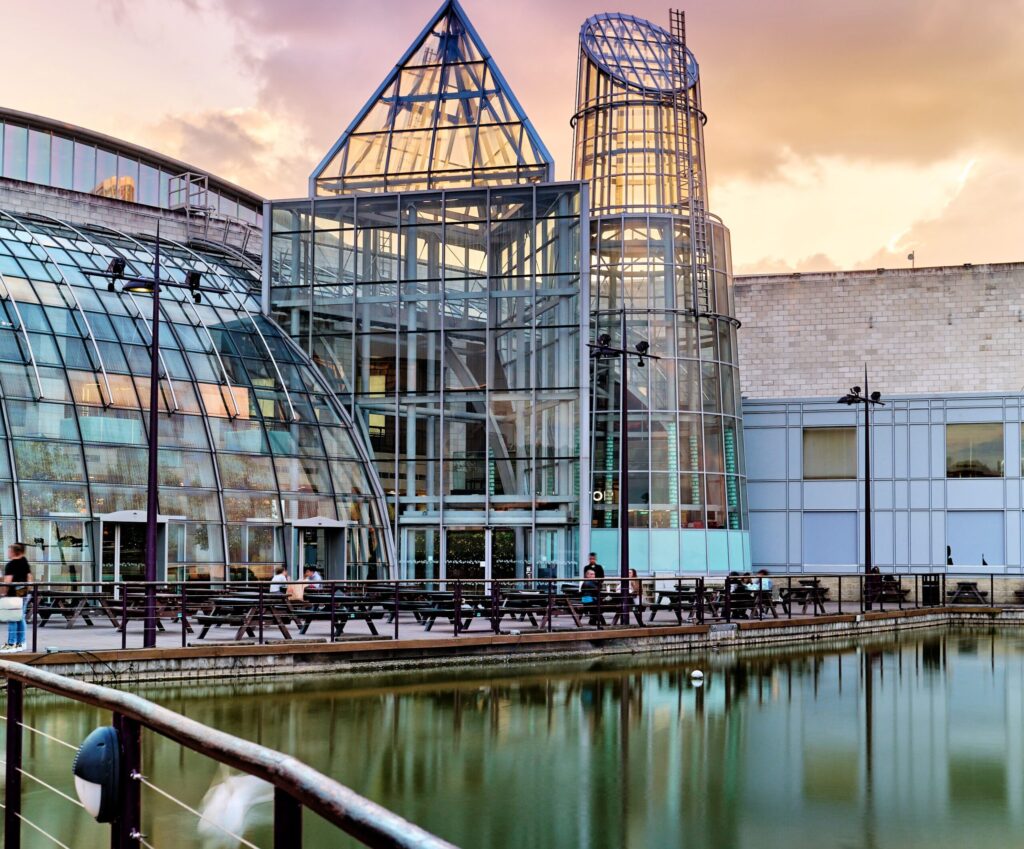 Rodd & Gunn Set to Storm Bluewater with New Store Launch