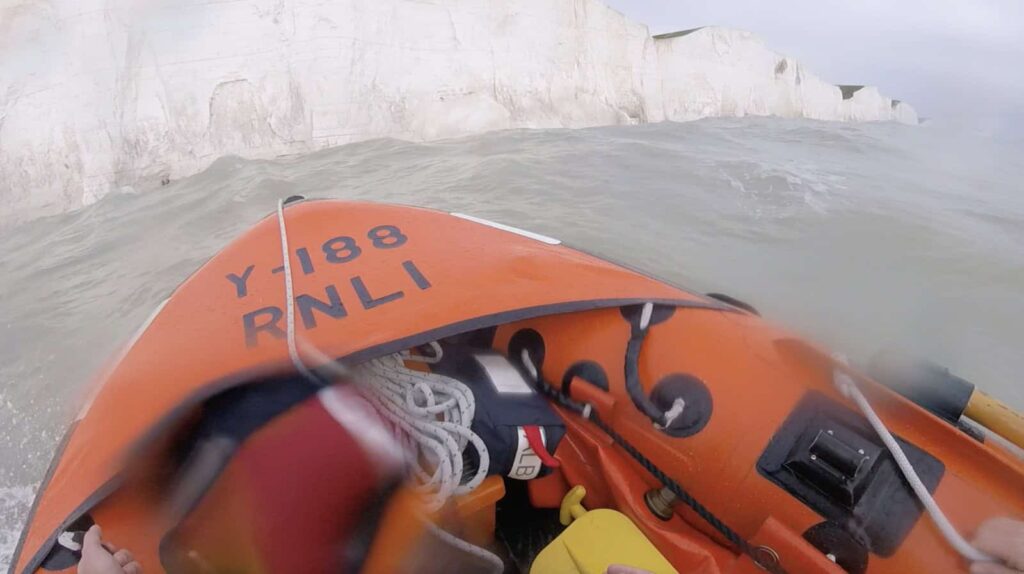 Emergency Search Launched at Roedean Cliffs After Dog Found Alone by the Water