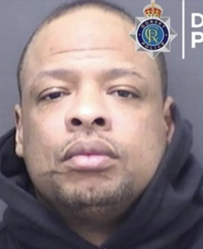Glove Full of Coke and Heroin Nabbed Dealer for £15k Drugs Bust on Sea Road