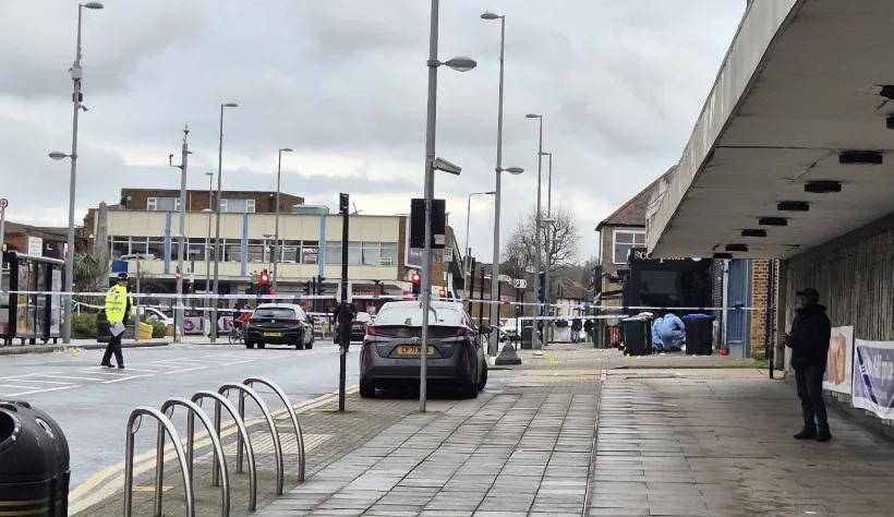 Chingford Mount Stabbing Sparks Major Police Operation – Victim Stable, Investigation Underway