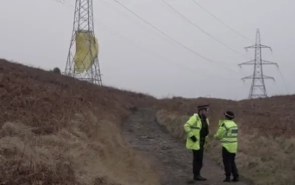 Two Dead as Cirrus SR20 Plunges Near Hollingworth Lake – Parachute Found Tangled in Power Lines