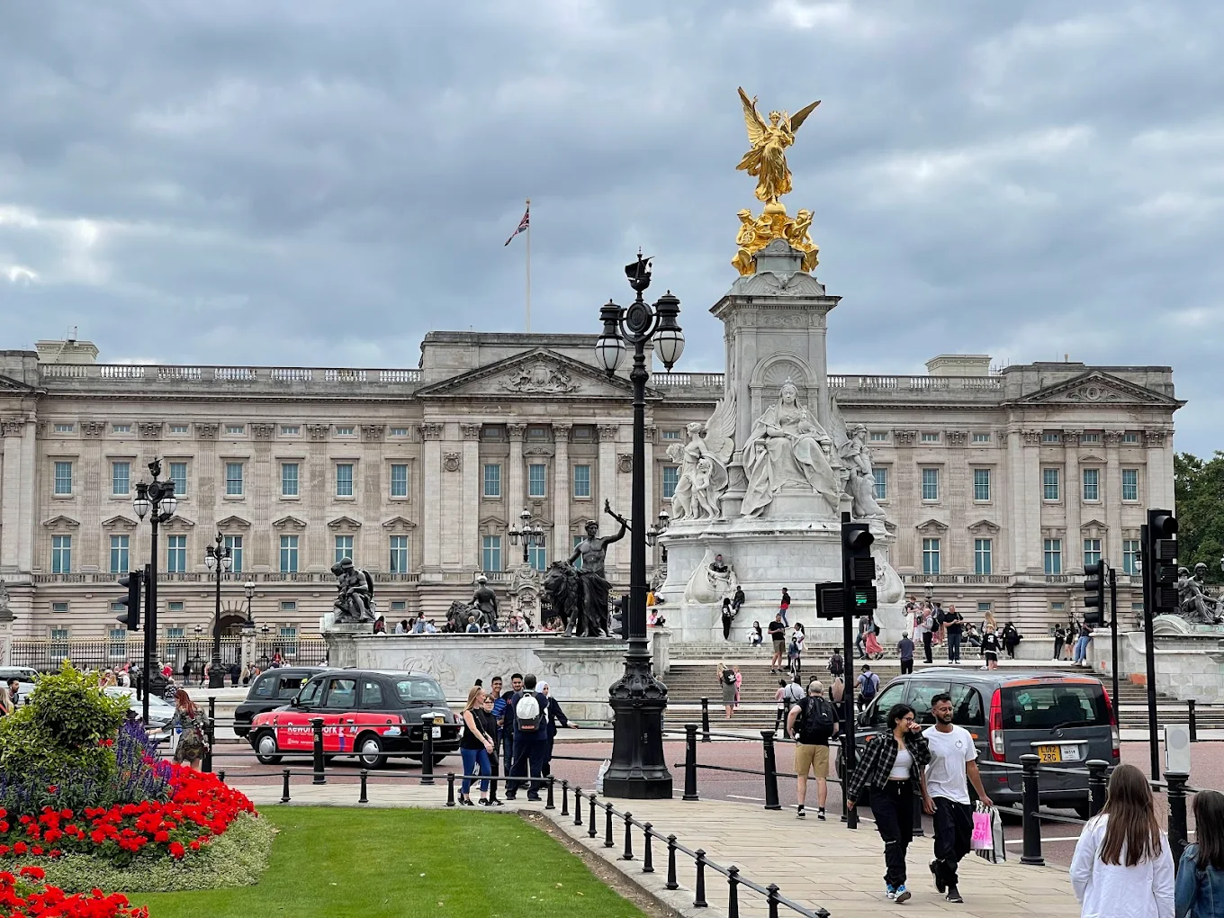 Buckingham Palace Supports Police in New Andrew Epstein Claims as King Charles Breaks Silence