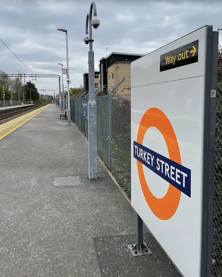Stabbing Shocker on London Overground at Turkey Street – Man Hospitalised, Police Hunt Suspects