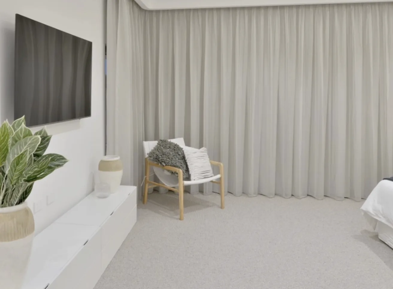 Wall vs Ceiling Curtain Tracks: Which Style Boosts Your Living Room’s Look and Space?