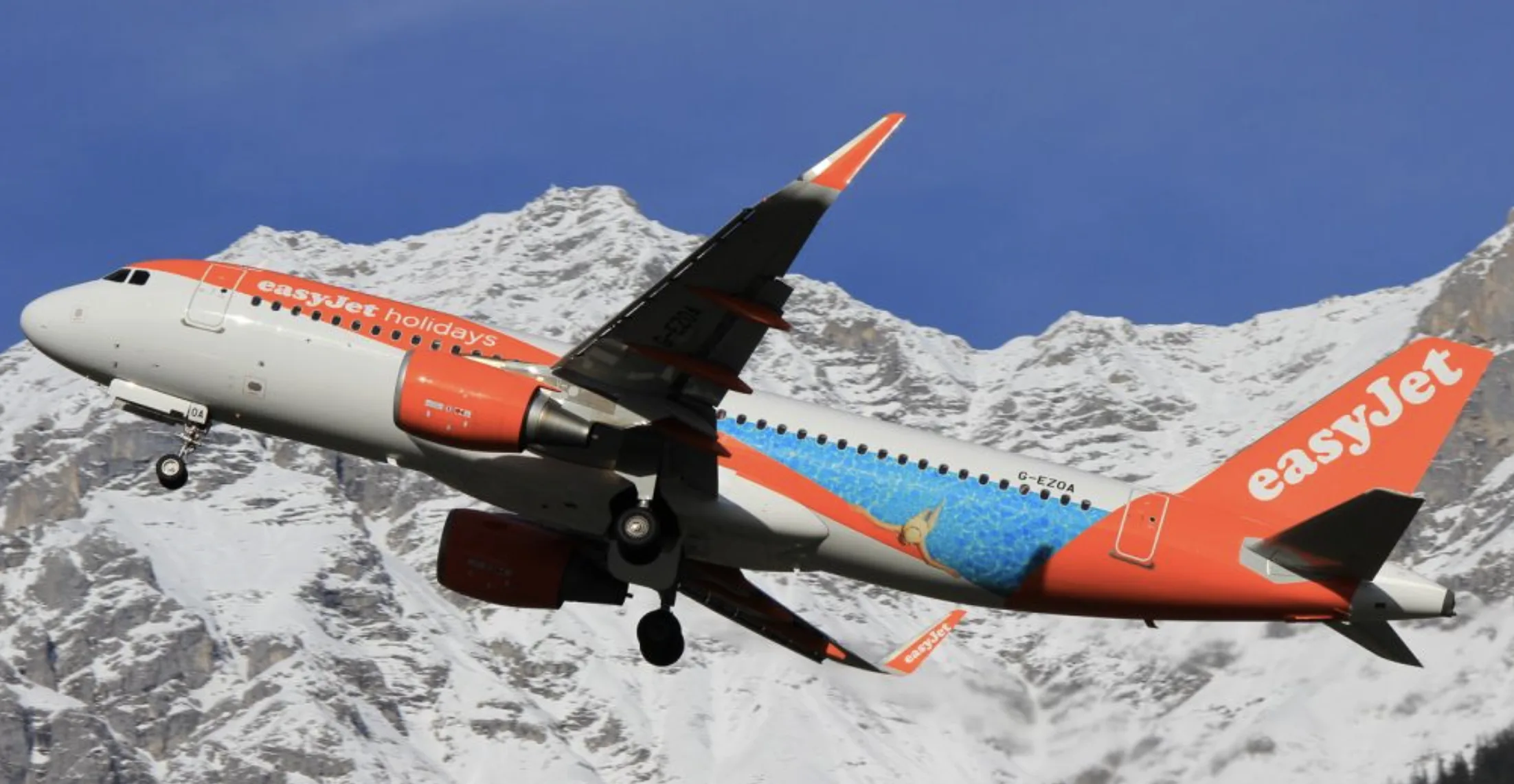Pilot Incapacitated Mid-Flight on Gibraltar to Manchester EasyJet Flight – Captain Lands Solo in Emergency!