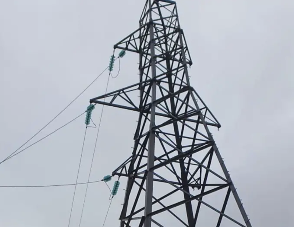 M4 Shut Both Ways: Emergency Power Pylon Repairs Slam Berkshire Motorway