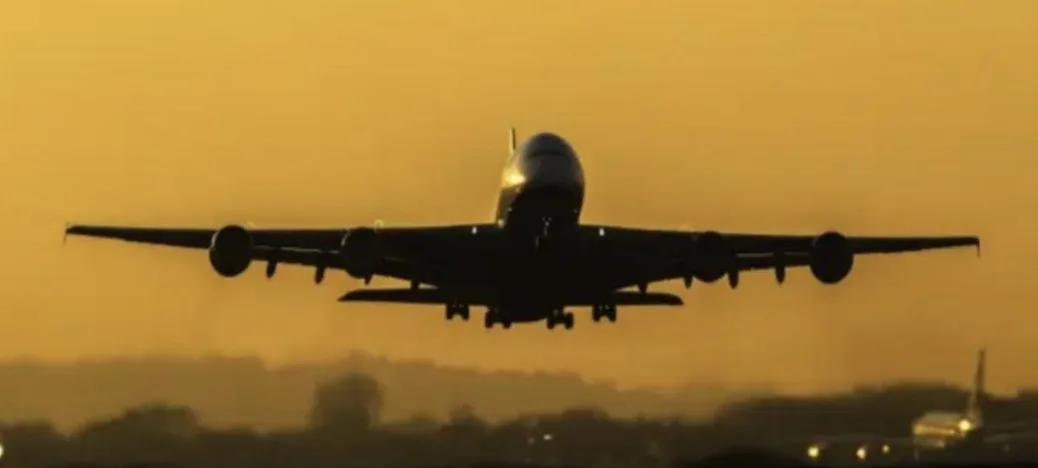 Drunken Ilford Man Sparks Mayhem on Heathrow Flight, Punches Paramedic After Furious Air Rage Outburst