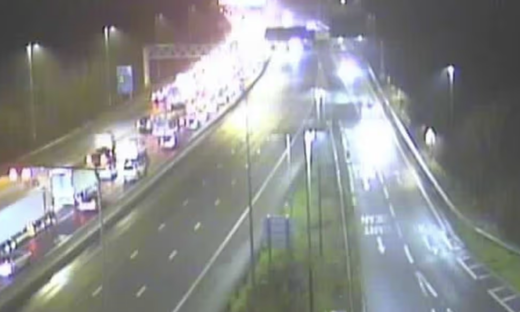 Traffic Nightmare on Kent’s A2 as Lorry Fire Shuts Major Route