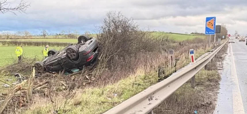 M6 Southbound Gridlock Between J15 and J14 After Damaged Vehicle Crash – Staffordshire Road Crime Team on Scene