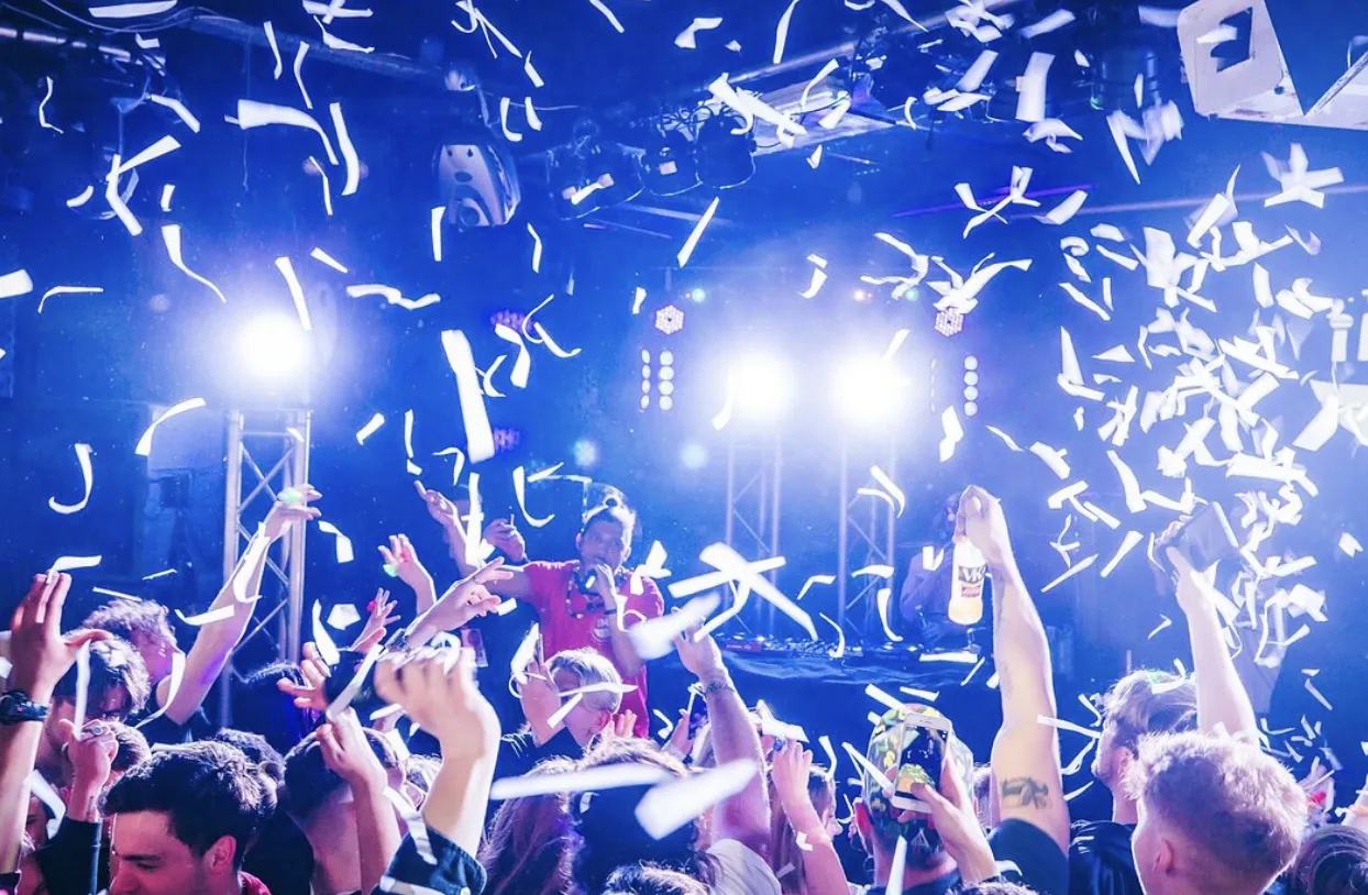 Canterbury Meningitis Outbreak: Two Students Dead, 11 Critically Ill After Club Chemistry Party