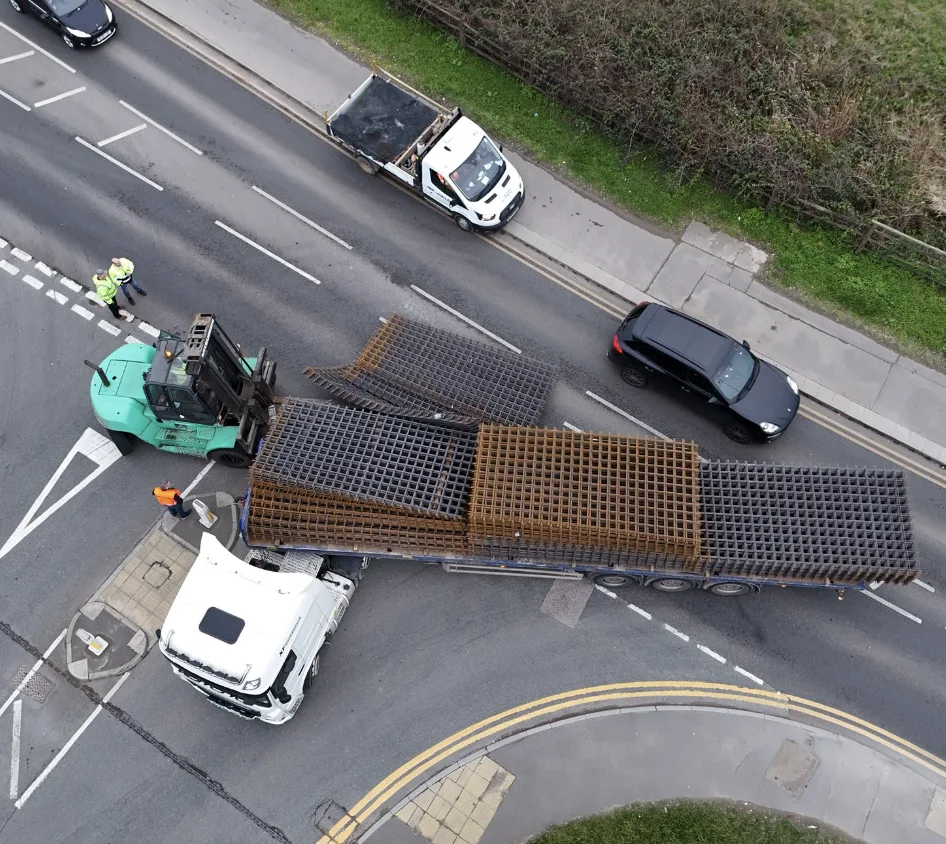 Artic Lorry Dump Sparks Massive A13 Chaos in Ferry Lane, Rainham – Avoid Now!