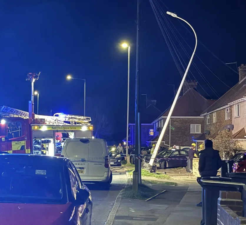 Wild Crash Chaos: Driver Smashes Through Thanet Home Before Fleeing – Westwood Road Closed