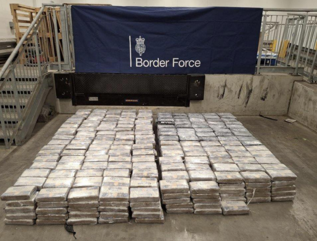 £75M Cocaine Haul Hidden in Bananas Seized at Southampton Docks – Two Men Arrested